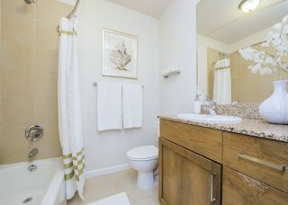 4 Design Tips To Make A Small Bathroom Better
